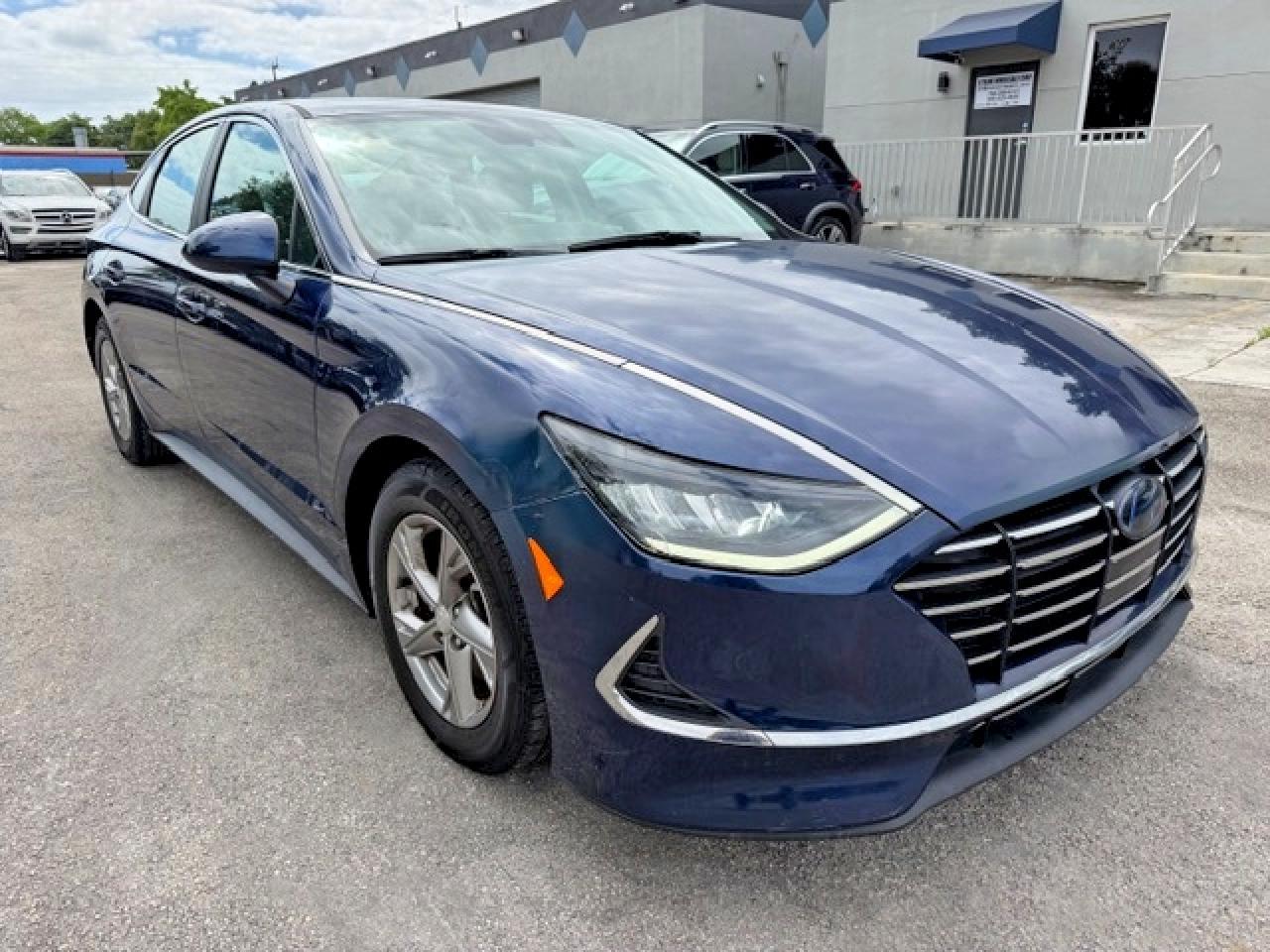 2021 Hyundai Sonata Se - Image 4