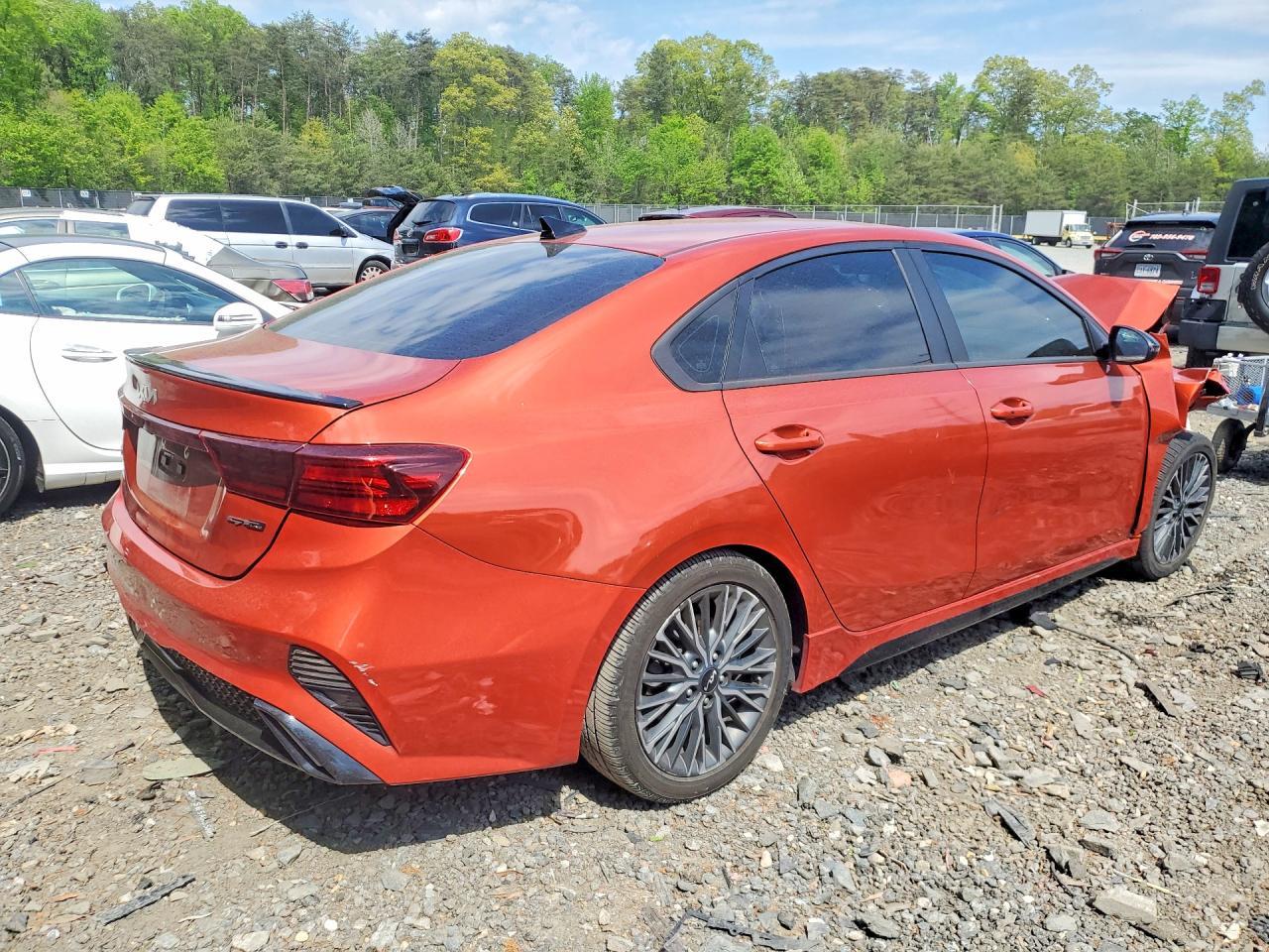 2023 Kia Forte Gt Line - Image 3