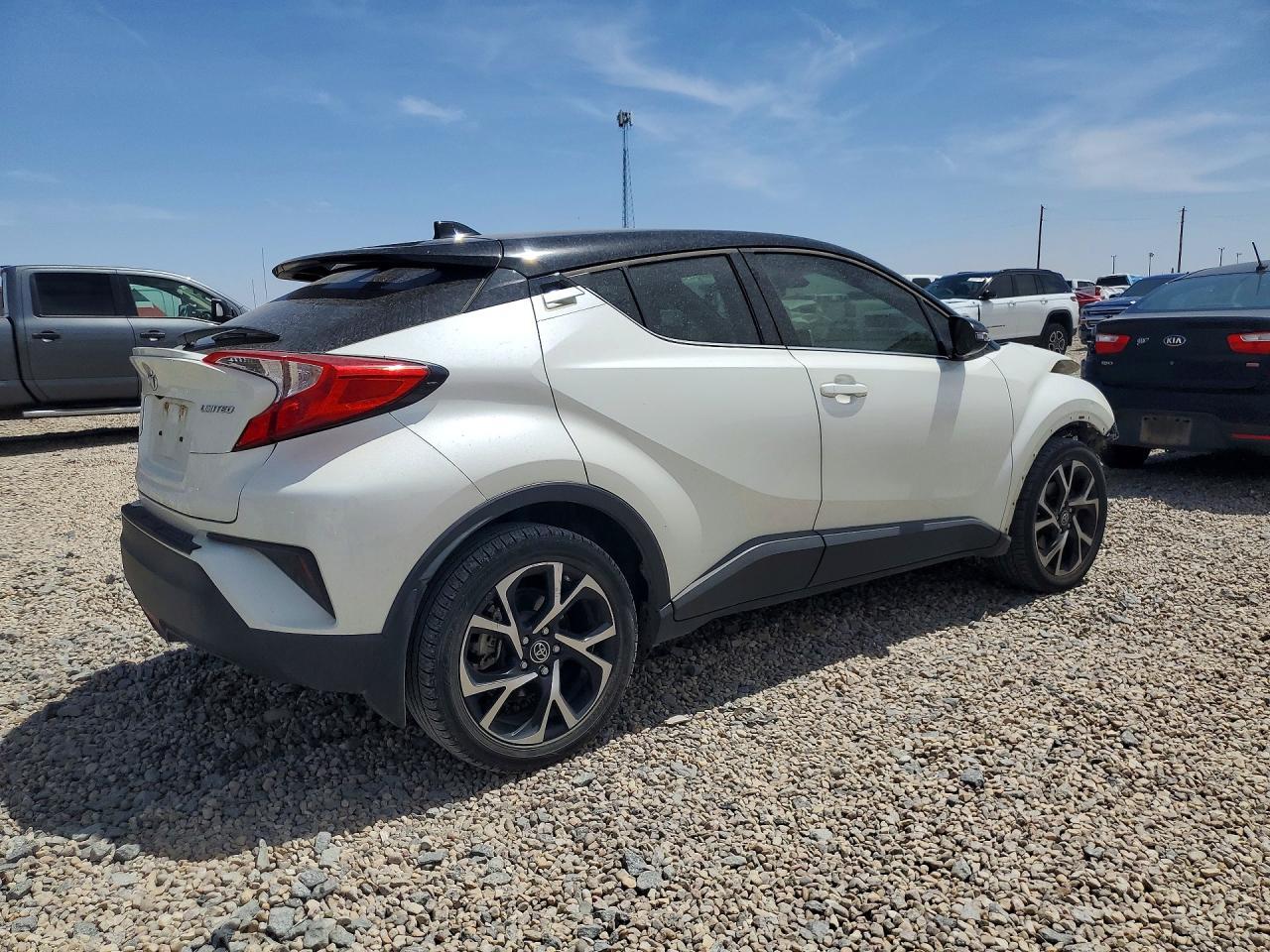 2019 Toyota C-Hr Limited - Image 3