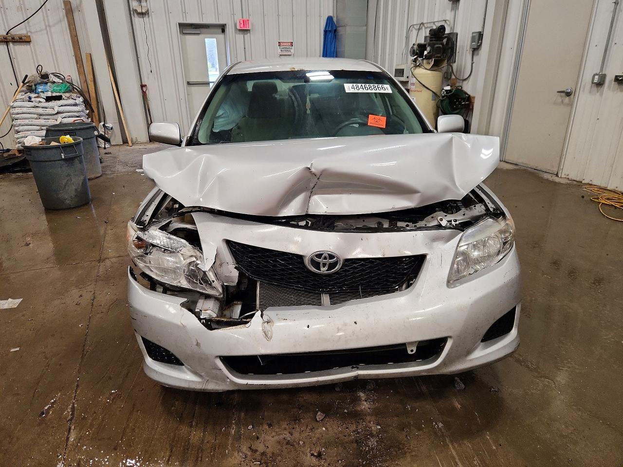 2010 Toyota Corolla Le - Image 5