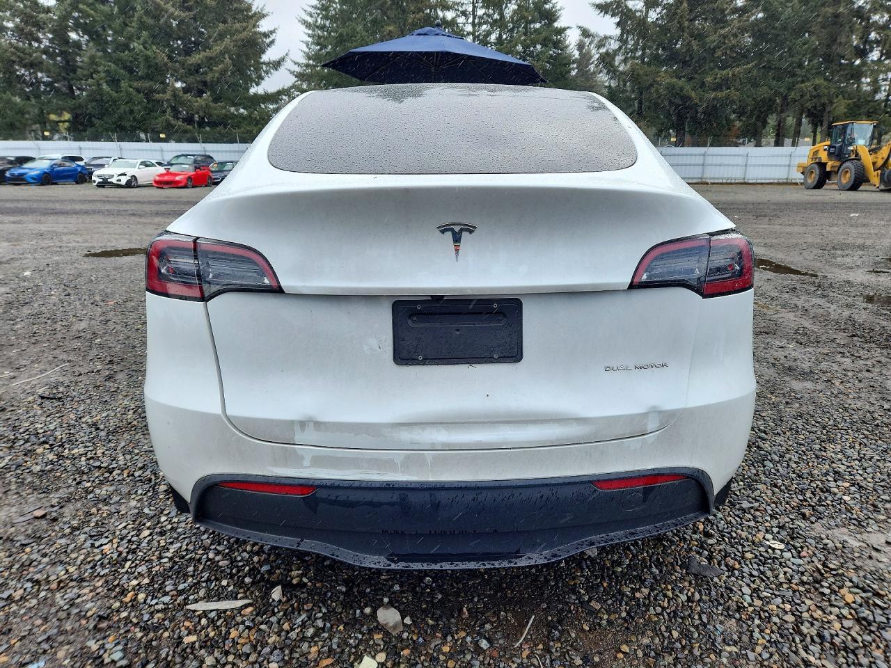 2024 Tesla Model Y - Image 6