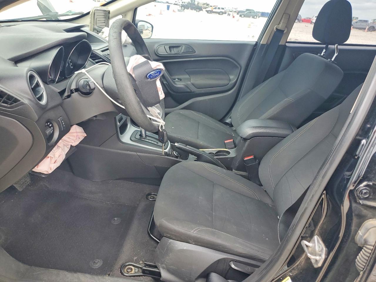 2018 Ford Fiesta Se - Фото 7