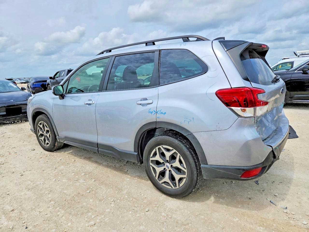 2024 Subaru Forester Premium - Image 2