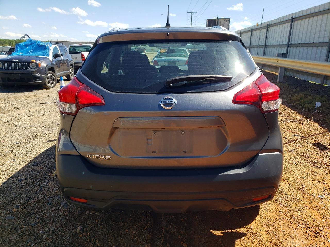 2019 Nissan Kicks S - Фото 6