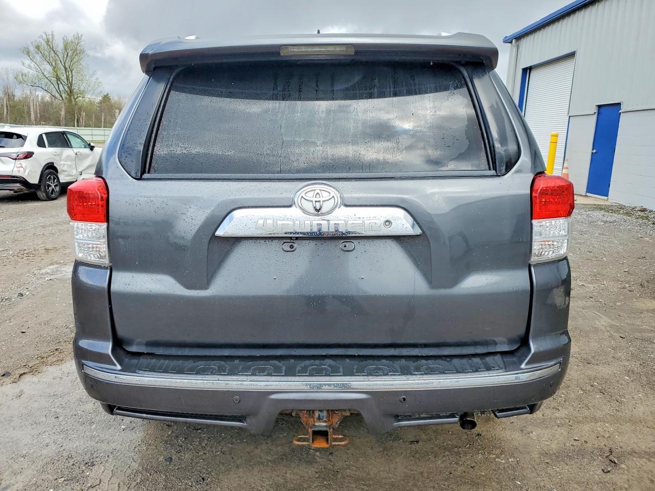 2012 Toyota 4Runner Sr5 - Image 6