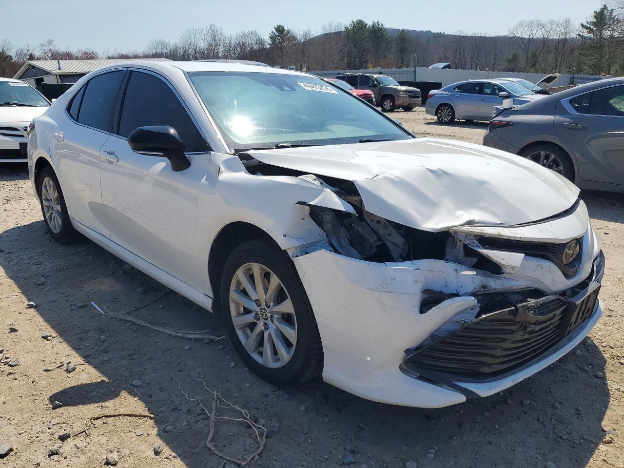 2020 Toyota Camry Le - Image 4