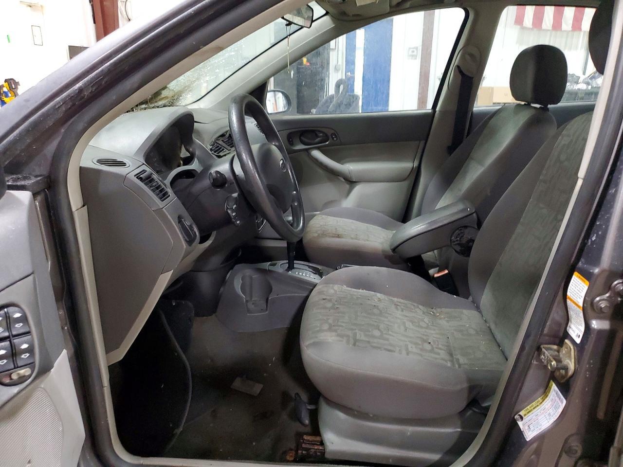 2005 Ford Focus Zx4 - Image 7
