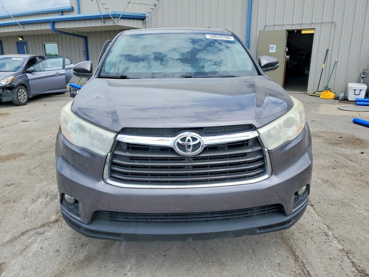 2014 Toyota Highlander Le Plus - Фото 5