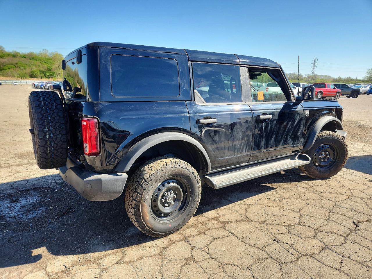 2026 Ford Bronco Big Bend - Image 3