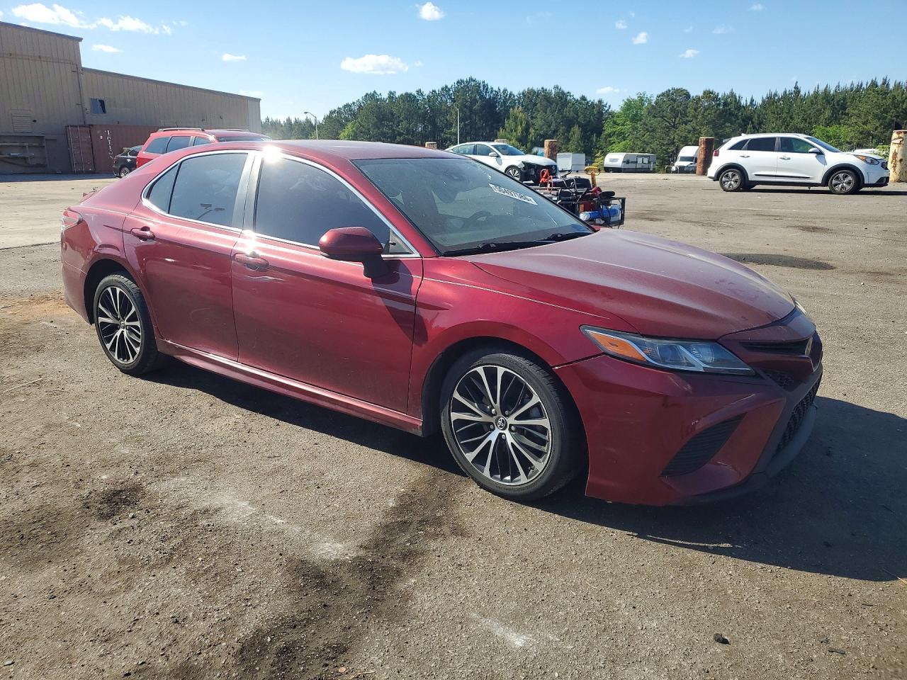 2018 Toyota Camry Se - Image 4