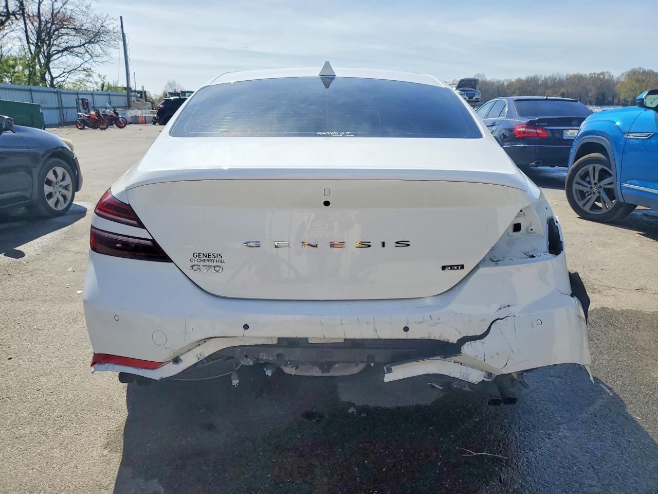 2023 Genesis G70 3.3T Standard - Image 6