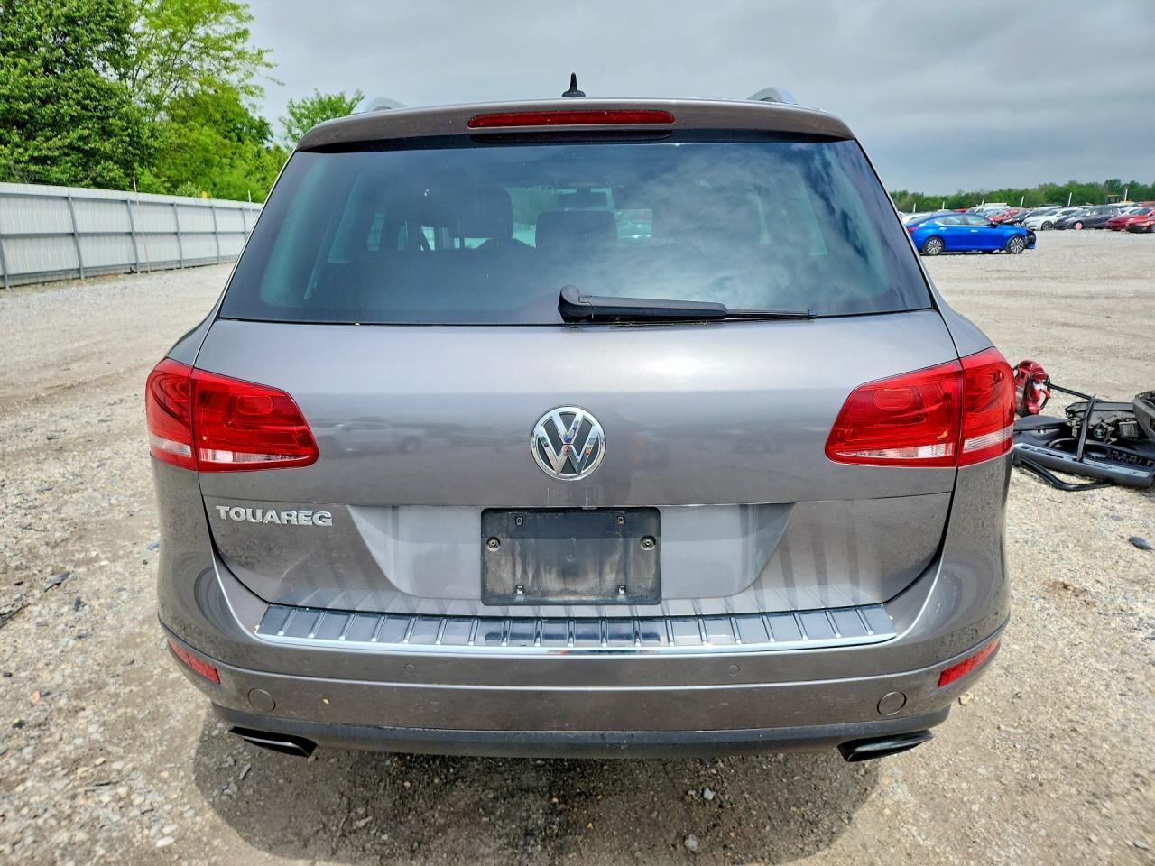 2011 Volkswagen Touareg - Фото 6