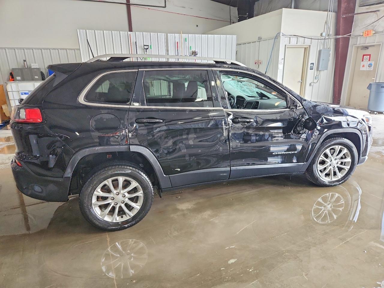 2019 Jeep Cherokee Latitude - Фото 3