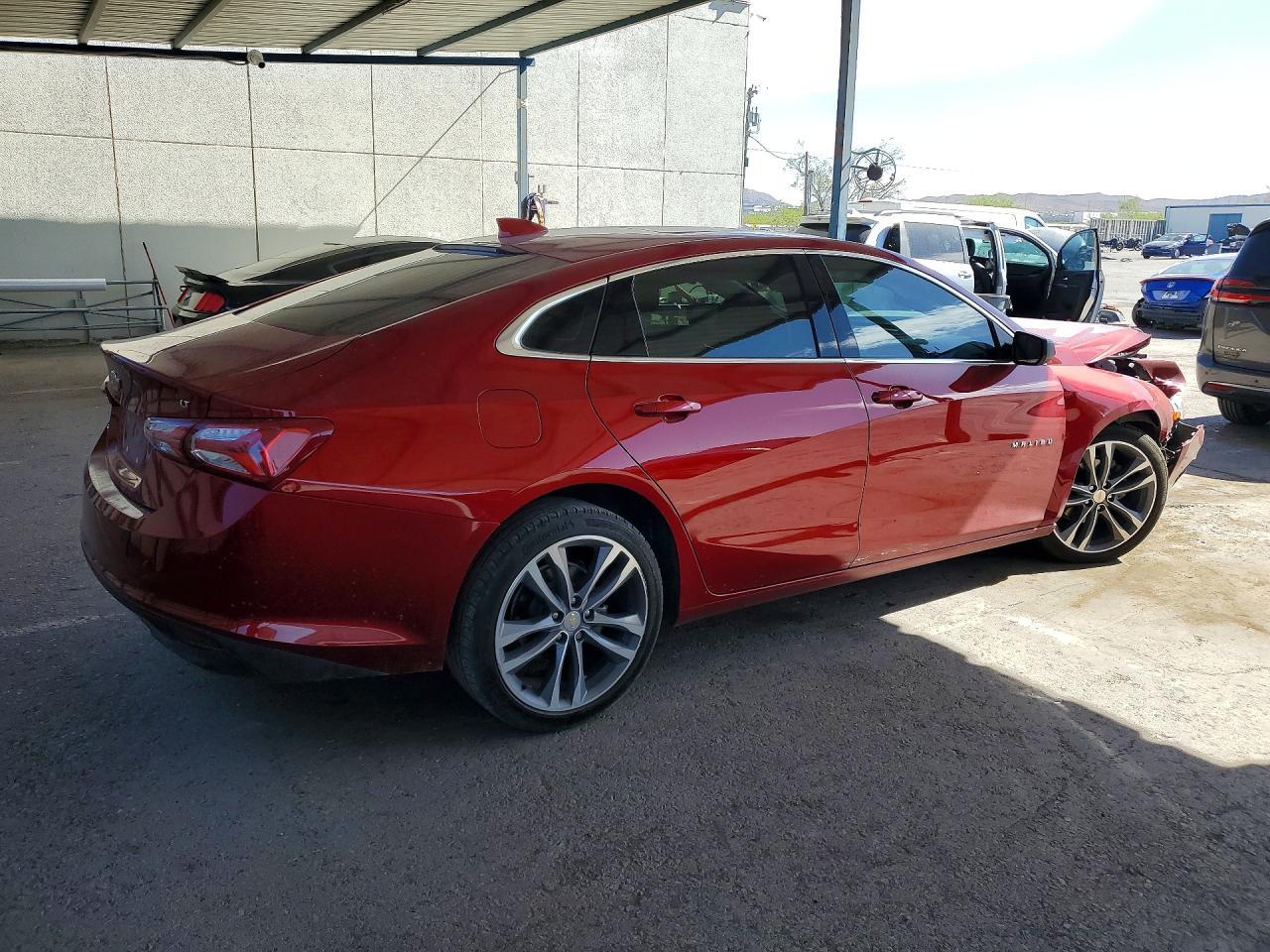 2023 Chevrolet Malibu Premier - Фото 3