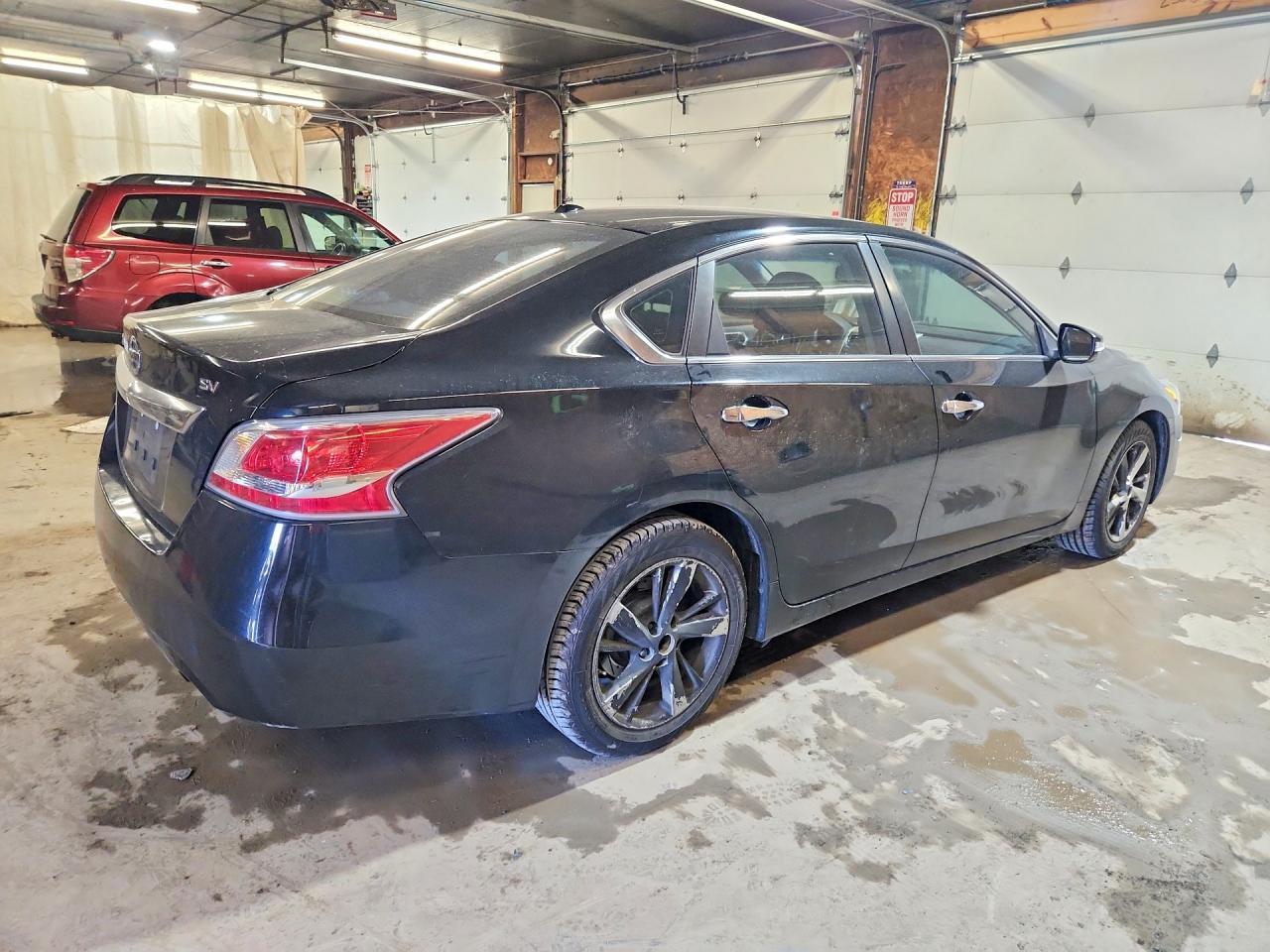 2015 Nissan Altima - Фото 3