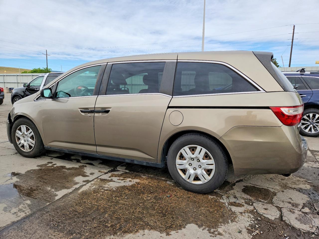 2012 Honda Odyssey Lx - Image 2