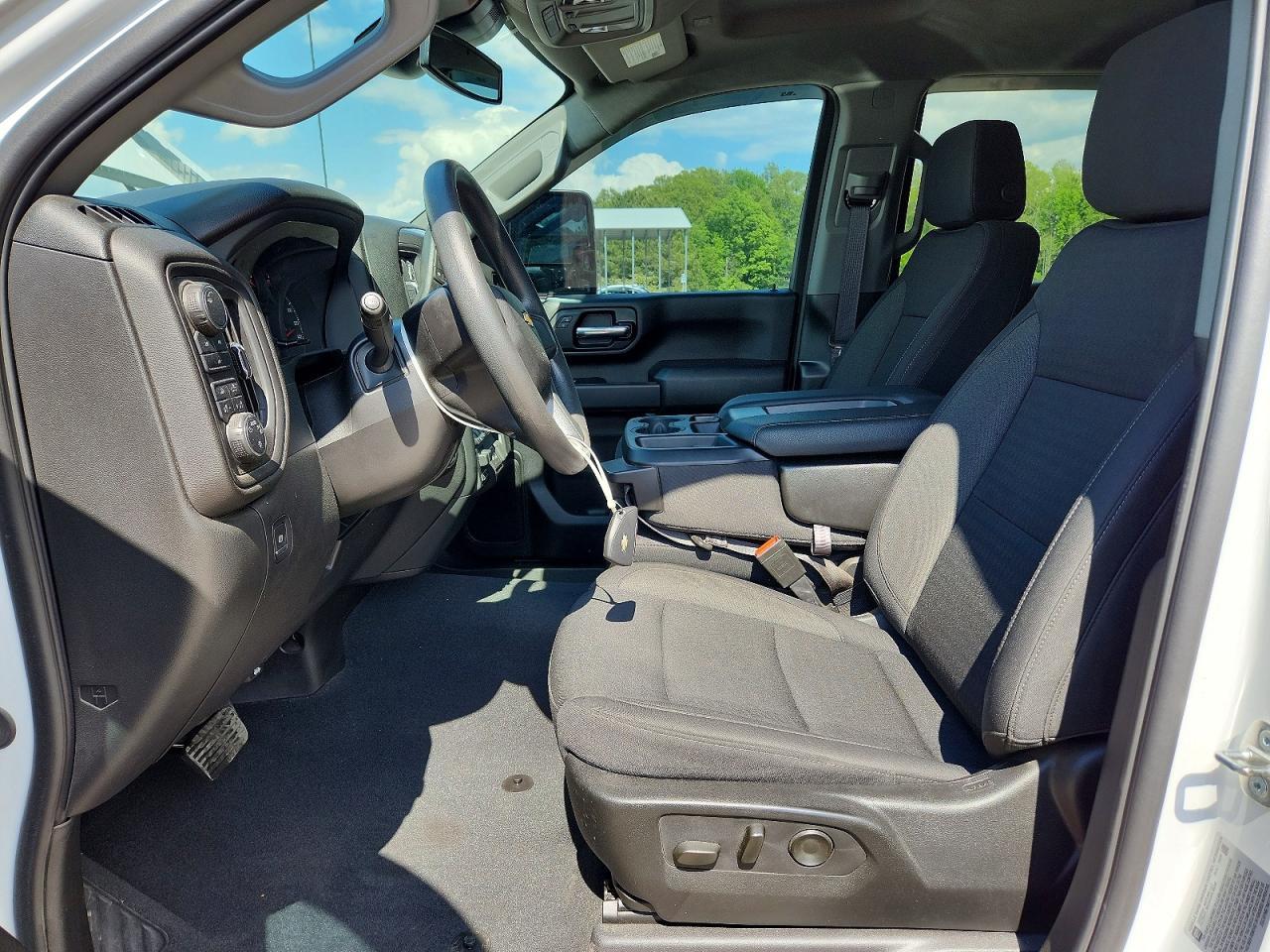 2024 Chevrolet Silverado K2500 Custom - Image 7