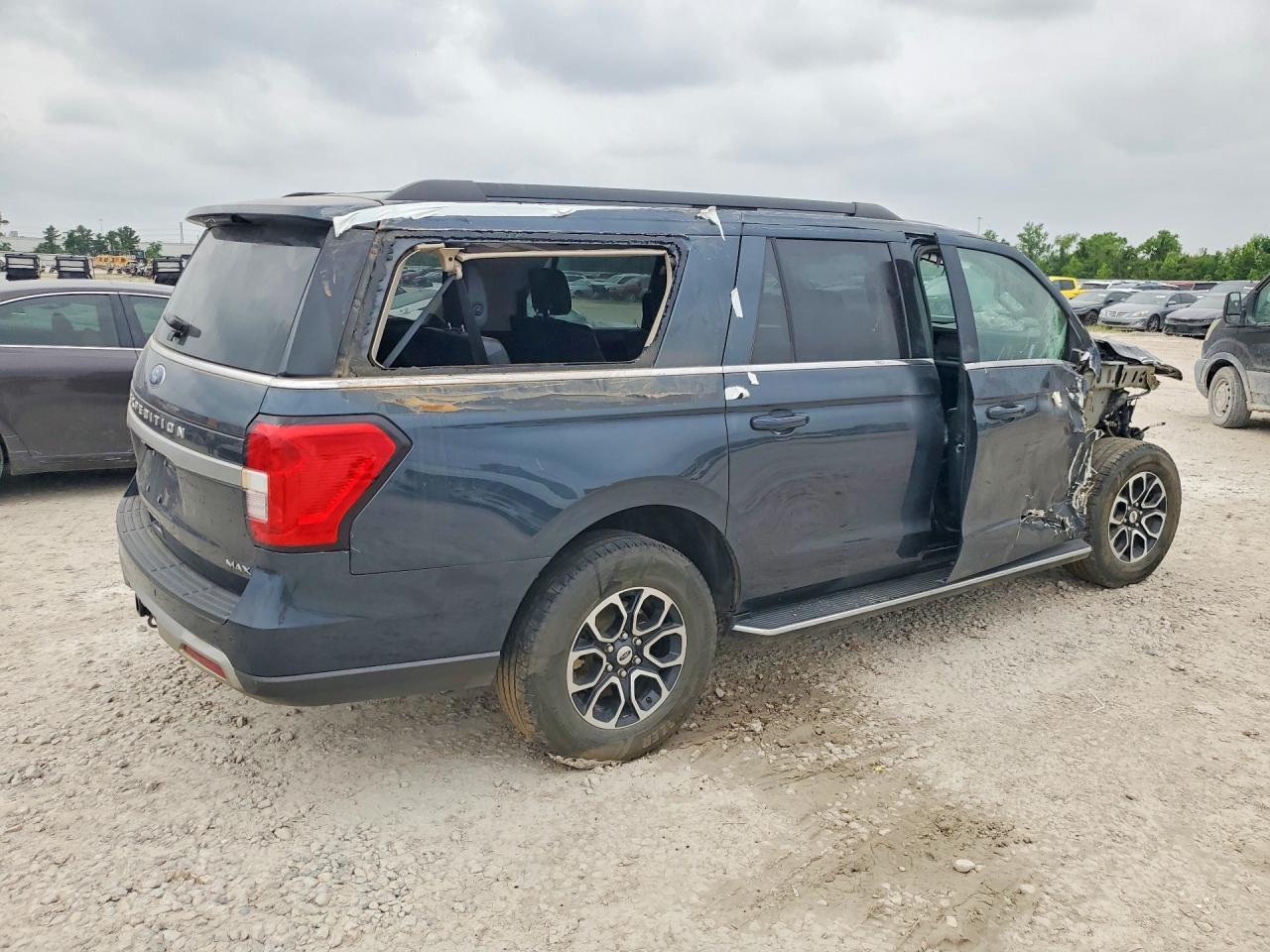 2023 Ford Expedition Max Xlt - Фото 3