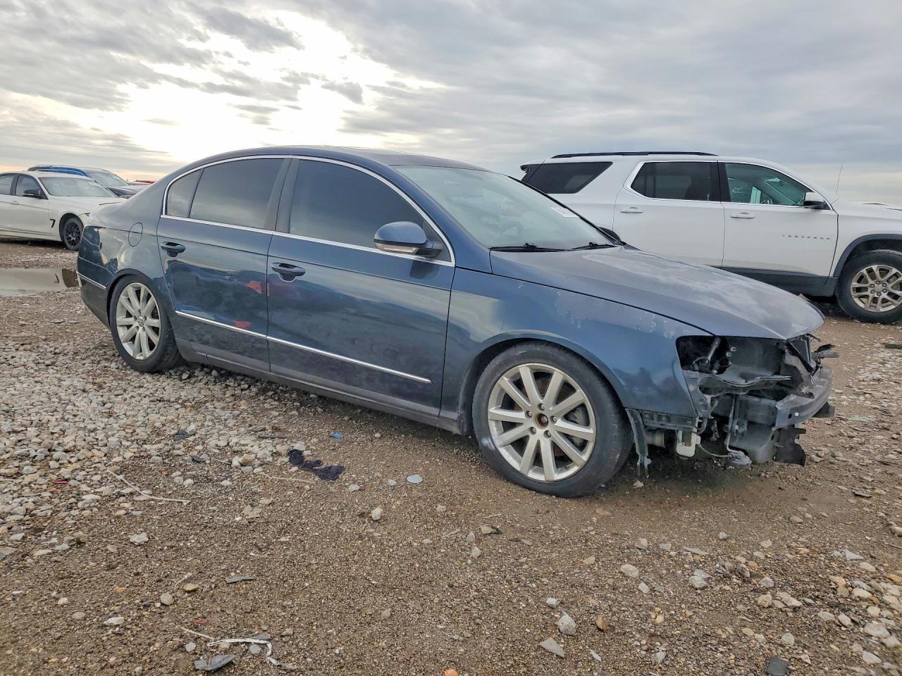 2006 Volkswagen Passat 2.0T Luxury - Фото 4