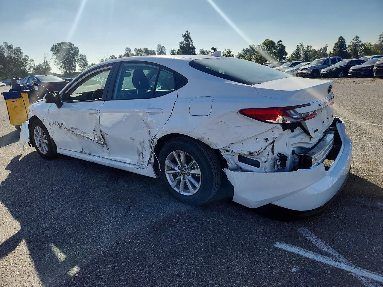 2026 Toyota Camry Le - Фото 2