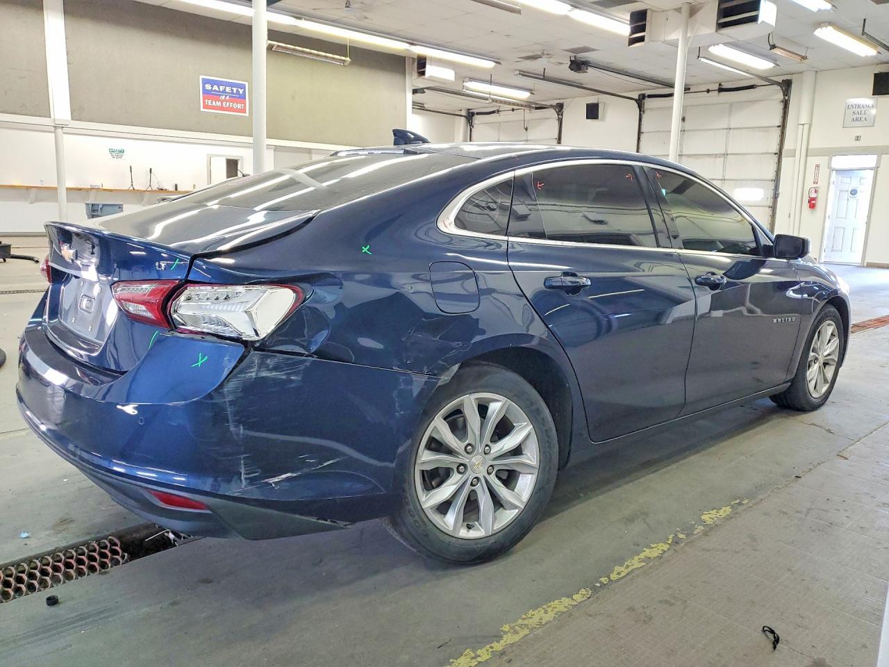 2020 Chevrolet Malibu Lt - Фото 3