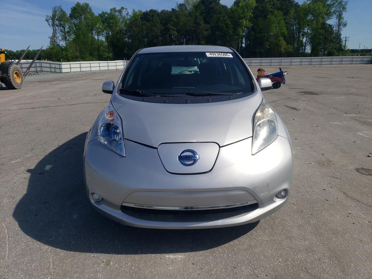 2013 Nissan Leaf S - Image 5