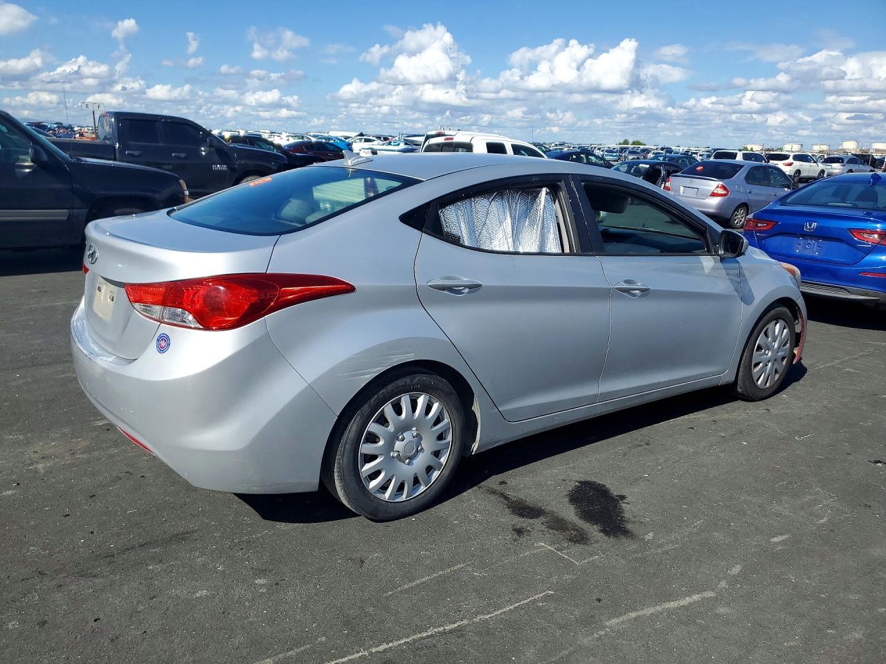 2012 Hyundai Elantra Gls - Фото 3