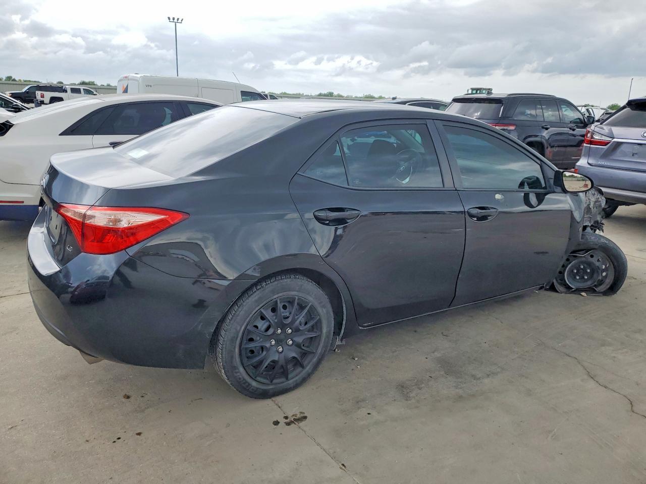 2018 Toyota Corolla Le - Image 3