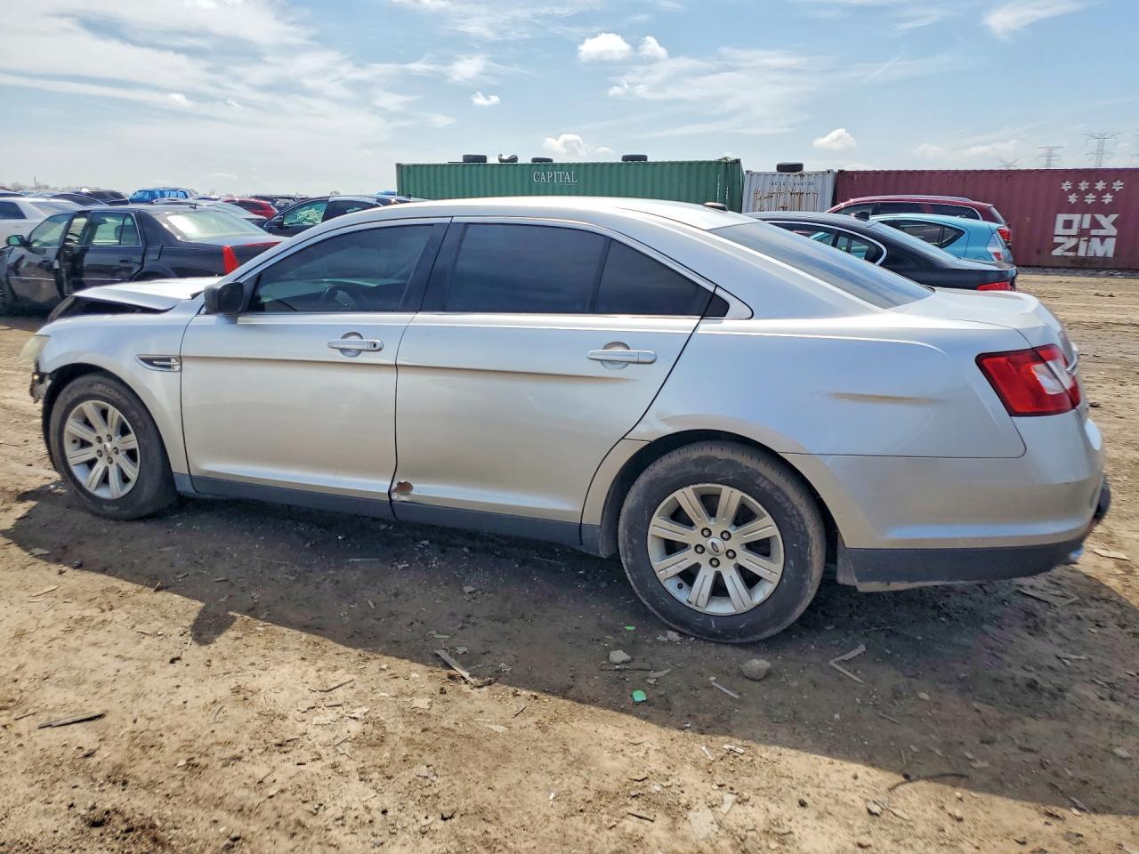 2010 Ford Taurus Se - Фото 2