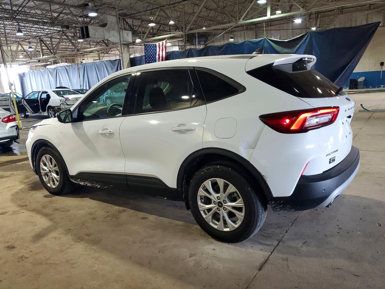2025 Ford Escape Active - Фото 2