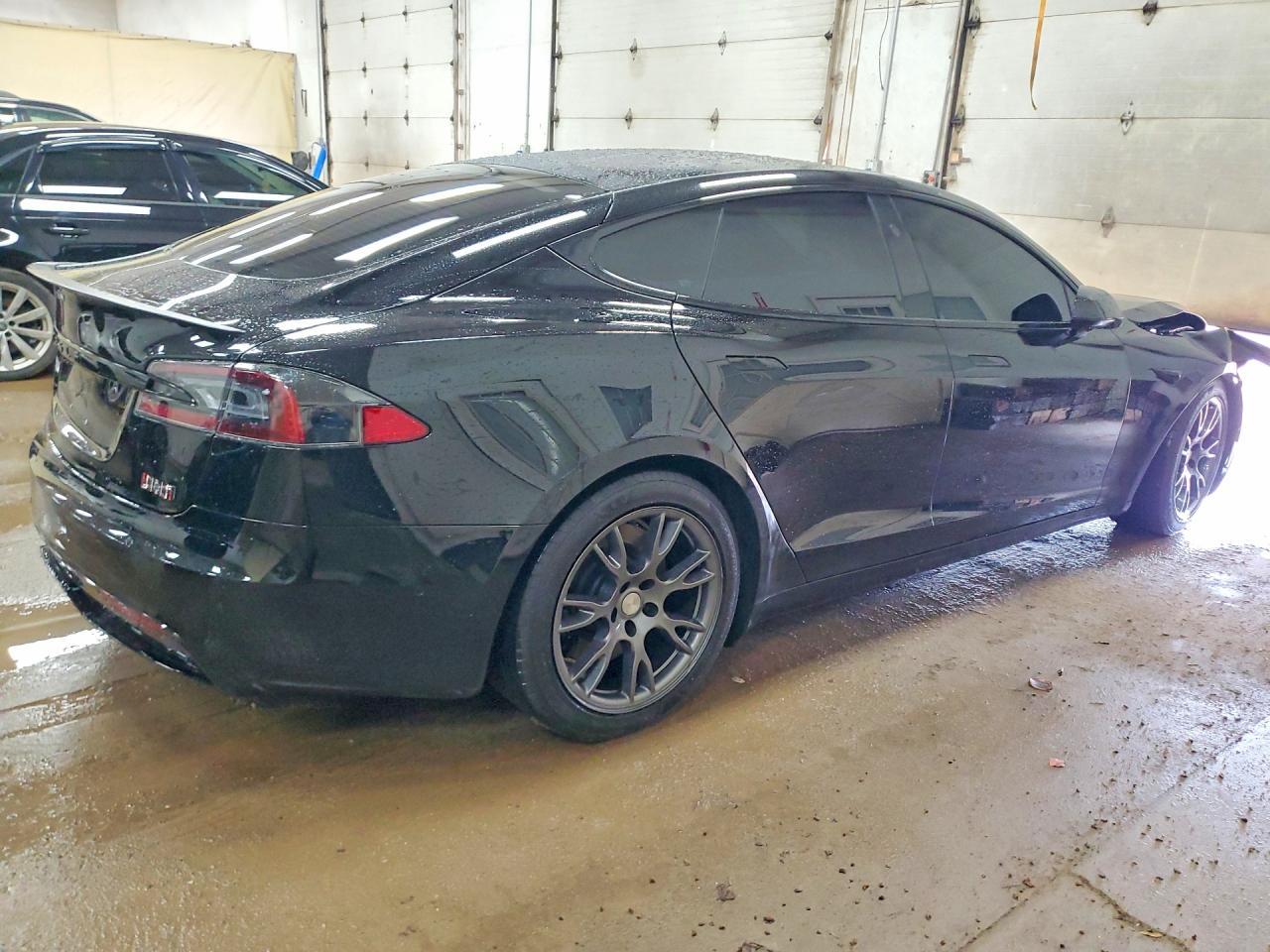 2021 Tesla Model S - Image 3