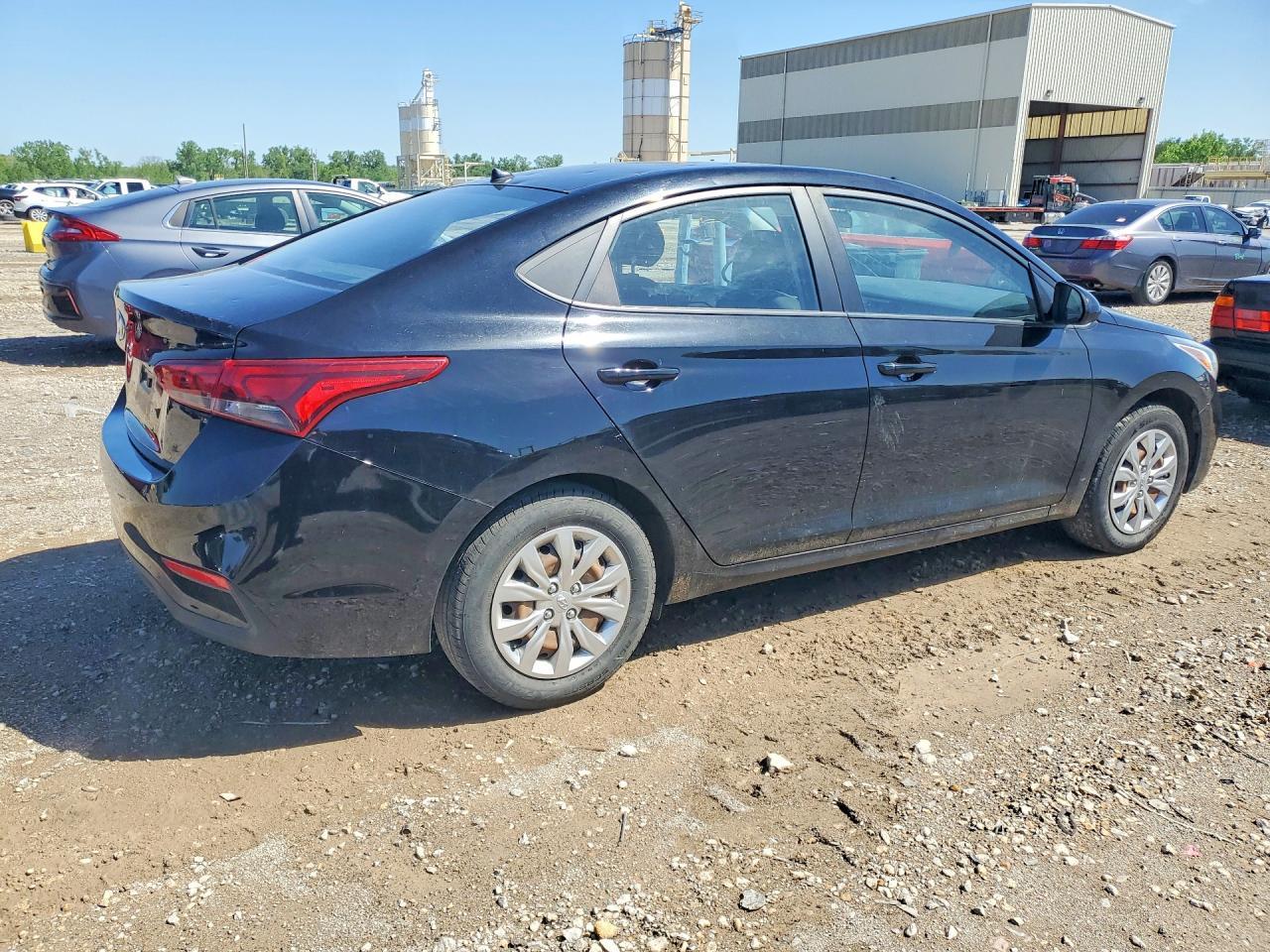 2018 Hyundai Accent Se - Фото 3