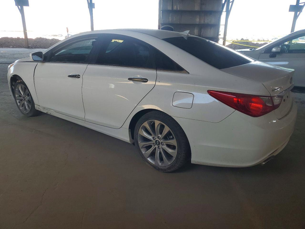 2012 Hyundai Sonata Se - Image 2