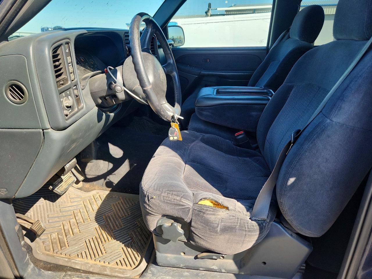 2001 Chevrolet Silverado K2500 Heavy Duty - Image 7