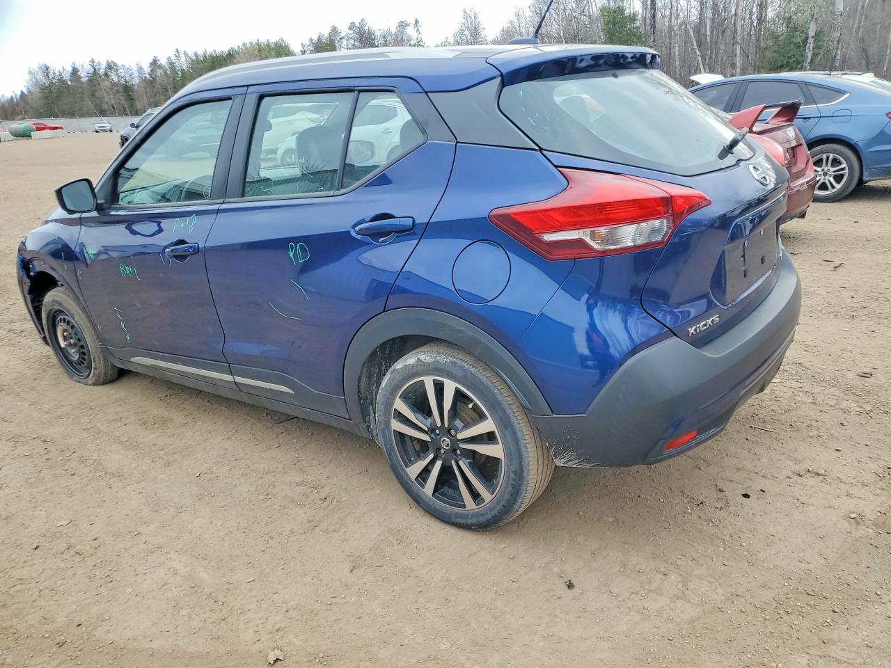 2019 Nissan Kicks S - Фото 2