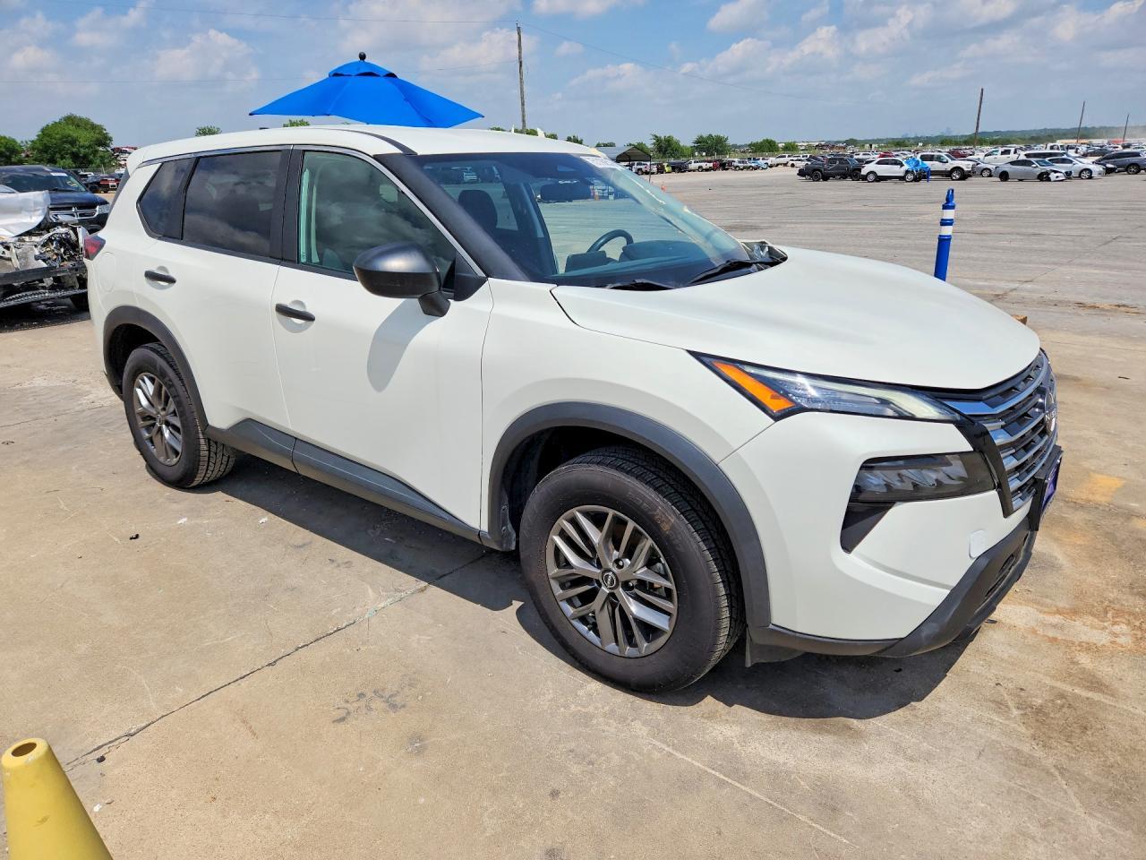 2024 Nissan Rogue S - Фото 4