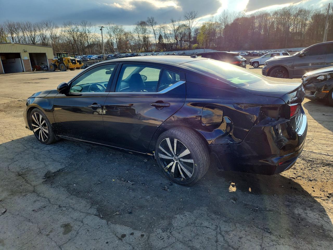 2020 Nissan Altima 2.5 Sr - Image 2