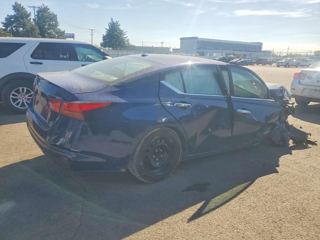 2020 Nissan Altima S - Фото 3