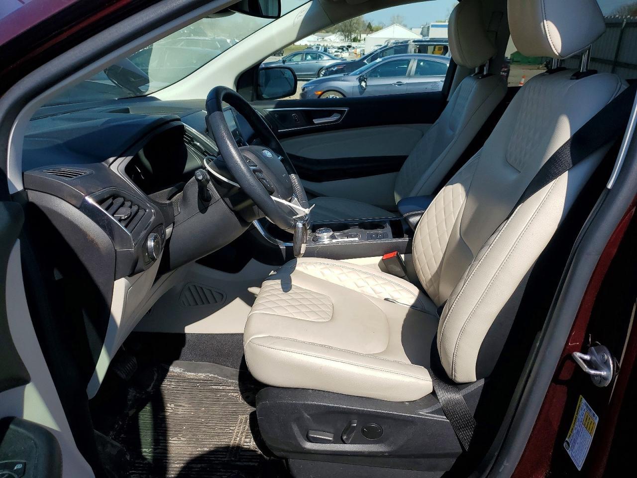 2024 Ford Edge Titanium - Image 7