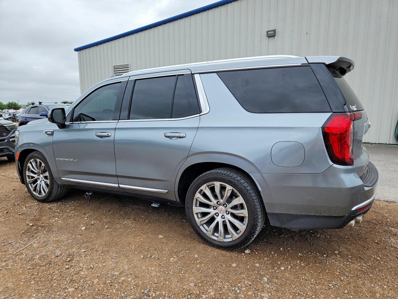 2024 GMC Yukon Denali - Фото 2