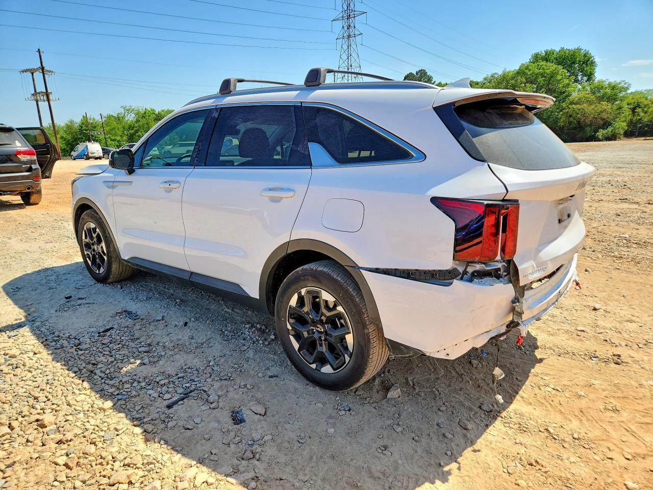 2024 Kia Sorento S - Фото 2