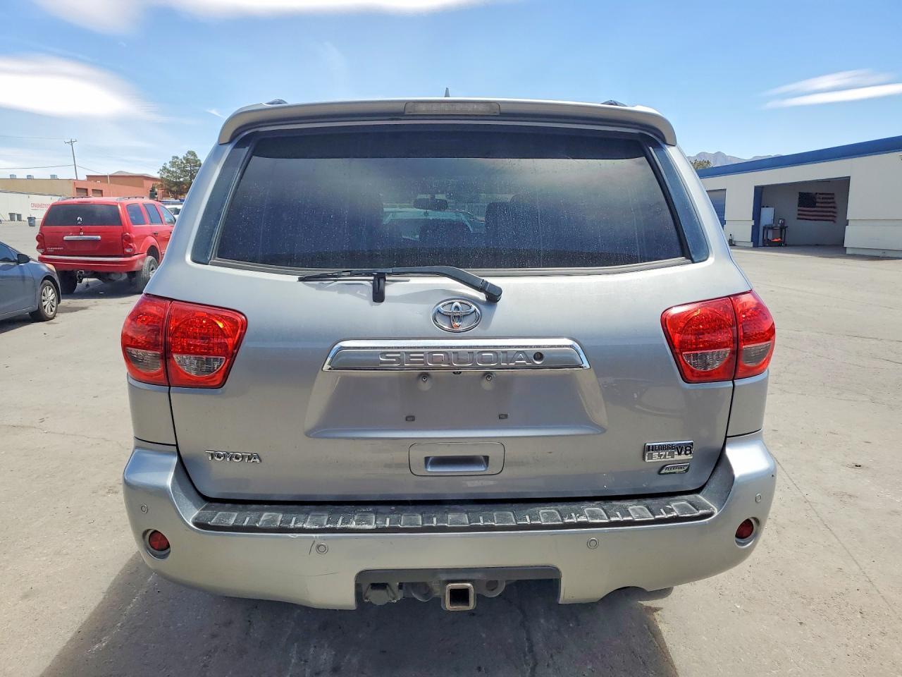 2010 Toyota Sequoia Platinum - Image 6