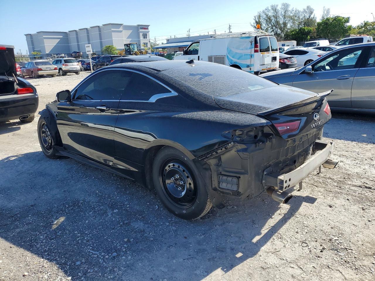 2017 Infiniti Q60 3.0T Premium - Фото 2