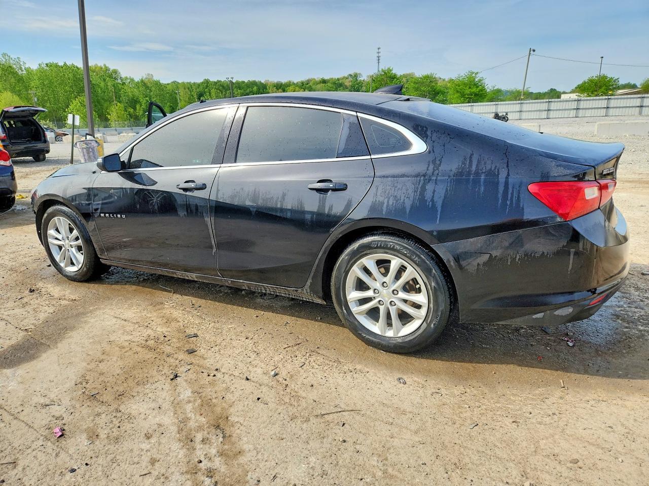 2017 Chevrolet Malibu Lt - Фото 2