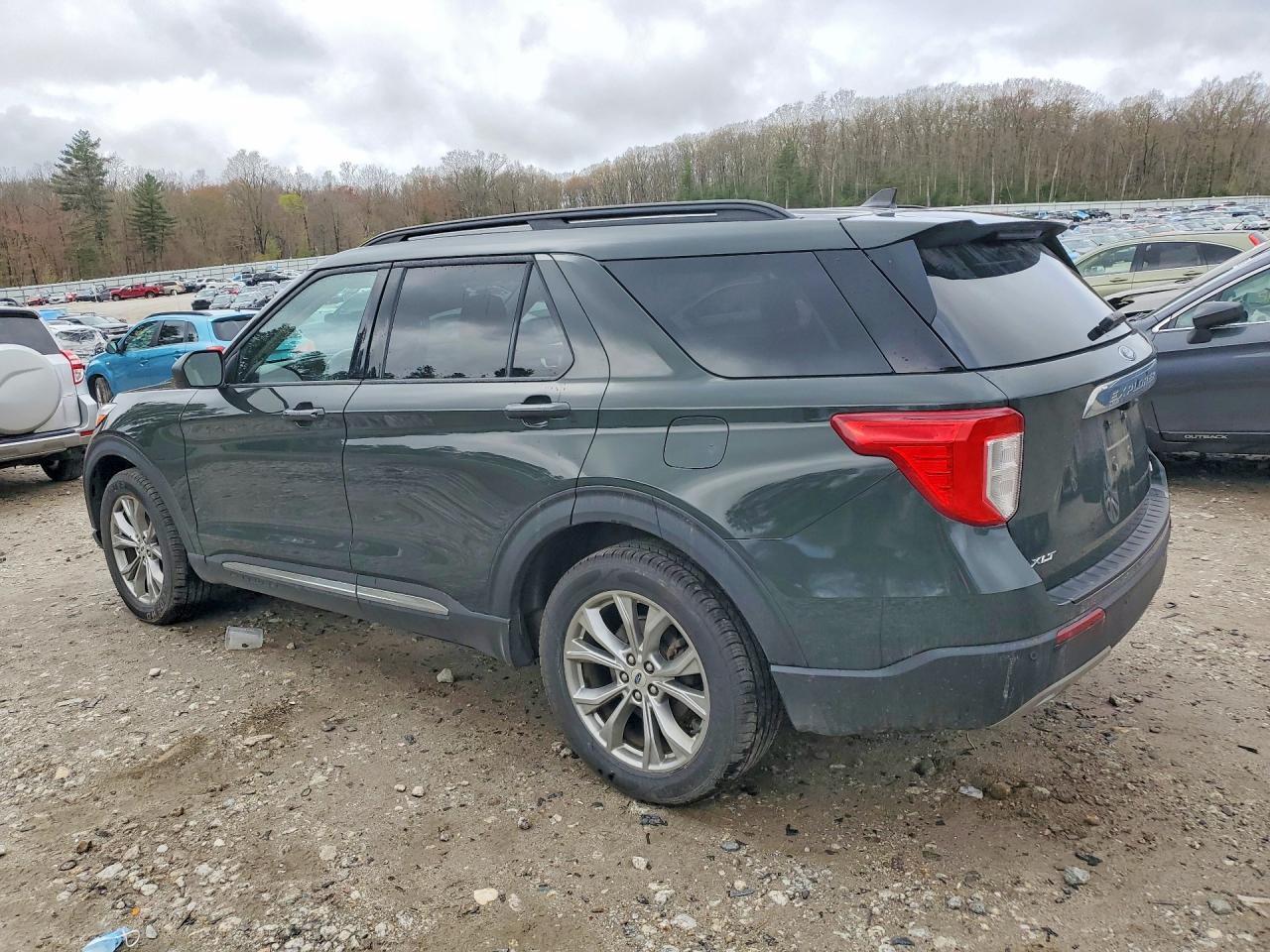 2023 Ford Explorer Xlt - Фото 2