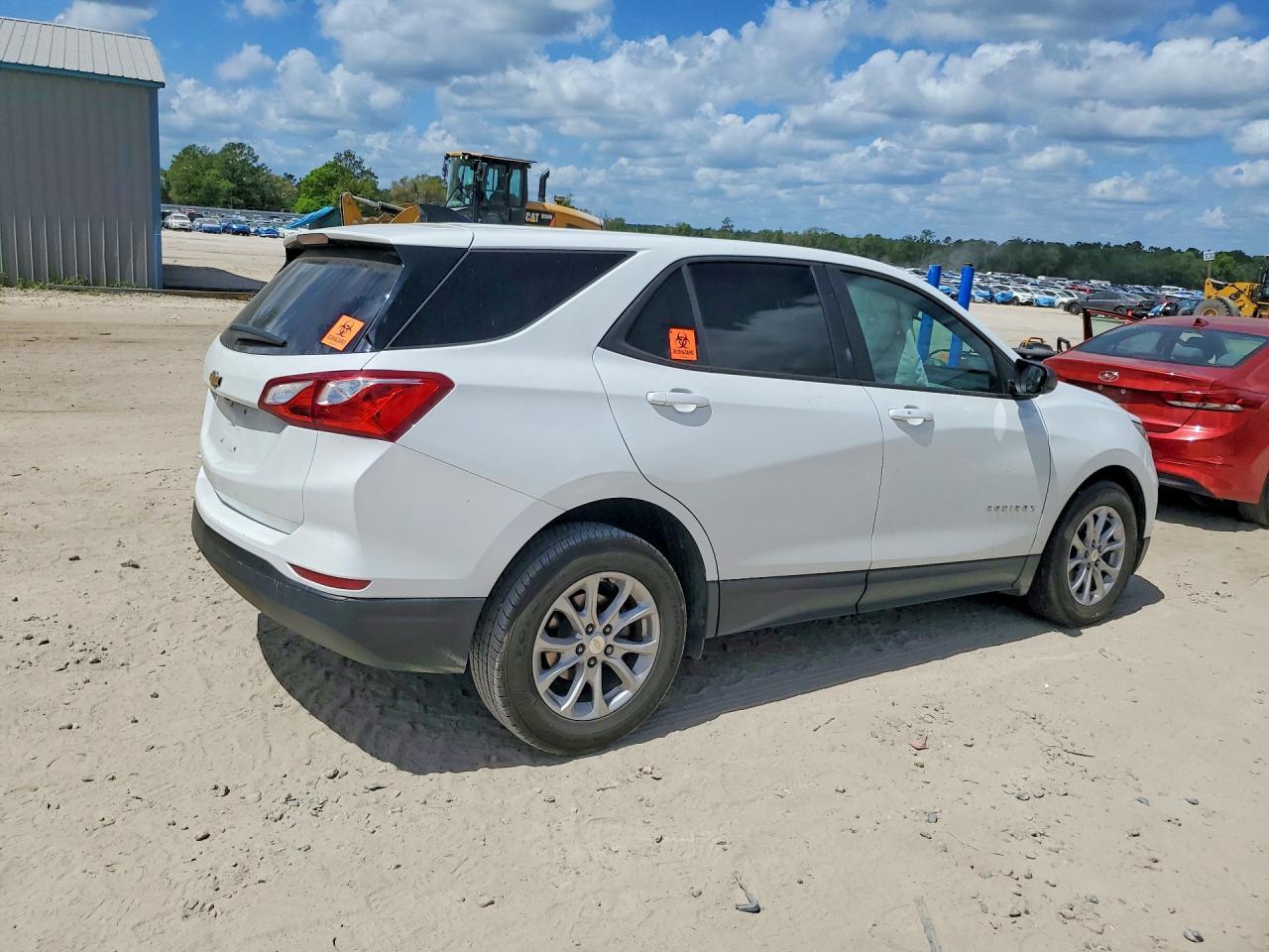 2020 Chevrolet Equinox Ls - Фото 3