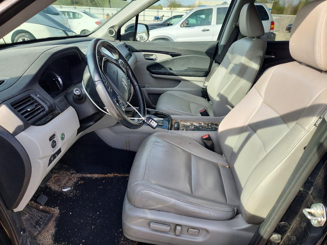 2017 Honda Pilot Touring - Image 7