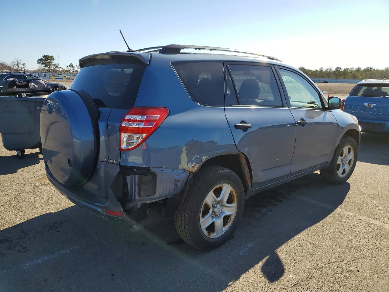 2009 Toyota Rav4 Adventure - Image 3