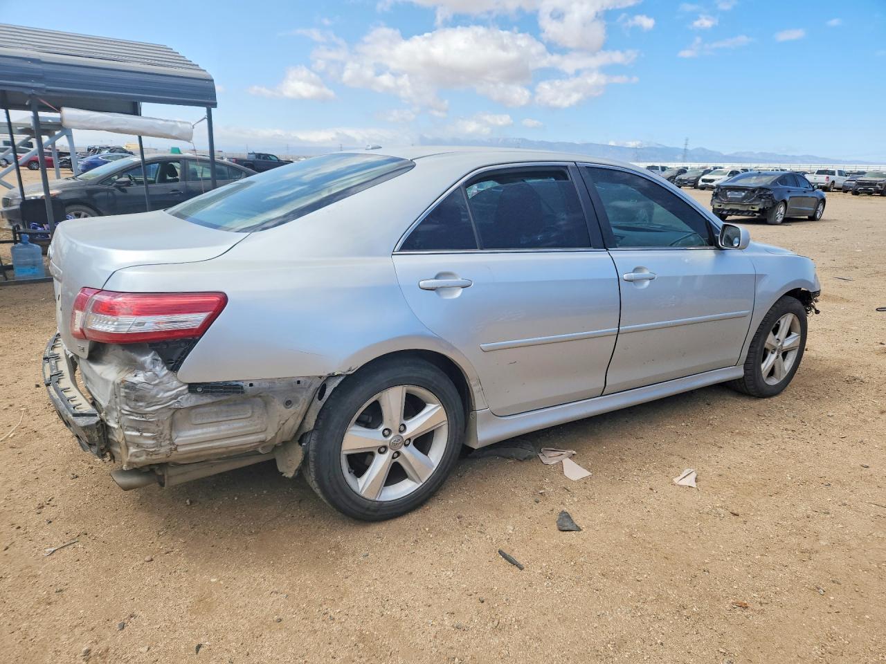 2010 Toyota Camry Se - Фото 3