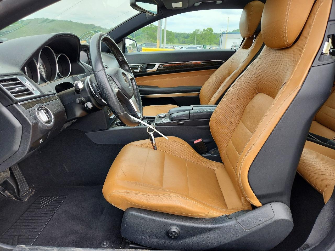 2016 Mercedes-Benz E 400 2D Coupe - Фото 7